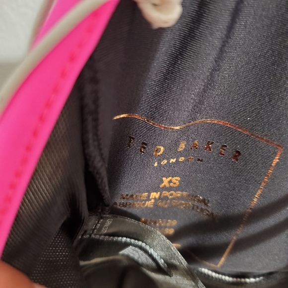 Ted Baker Oriental Blossom Sports Bra Size Small - Picture 7 of 7